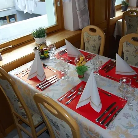 Tannenhof, 3* Oberwald